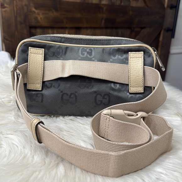 GUCCI Unisex Off The Grid Belt Bag - Picture 4 of 15